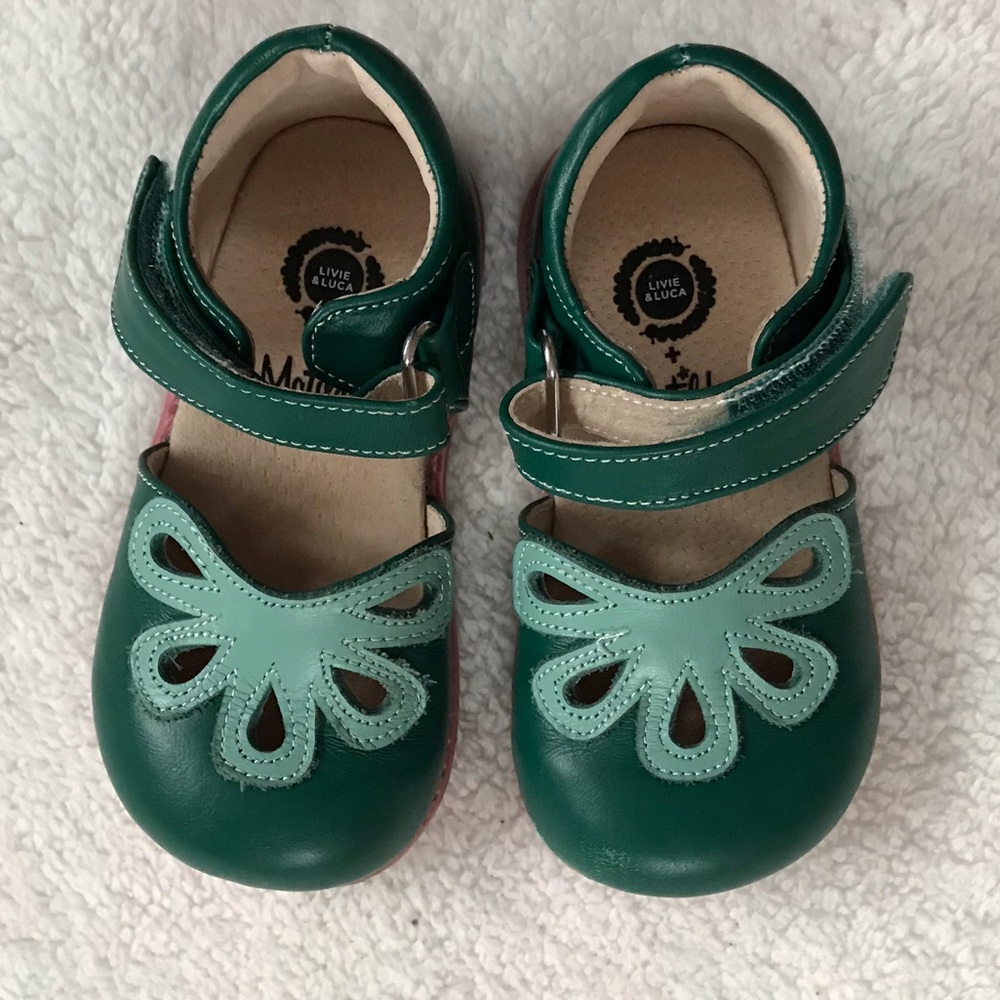 Matilda Jane Livie and Luca green petals